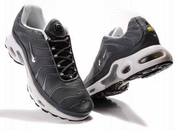 tn chaussures chaussure nike air max tn cru
